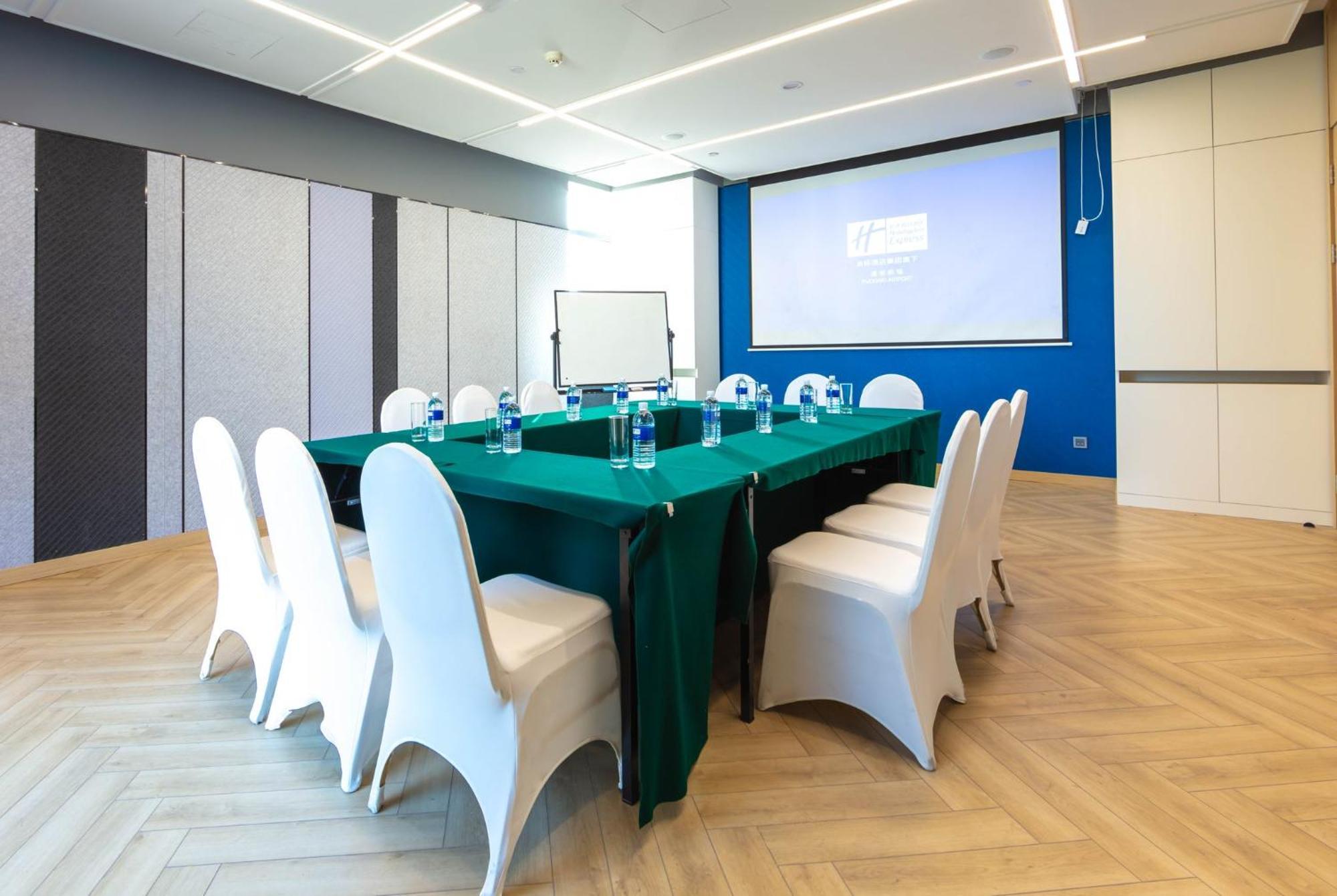 Holiday Inn Express Shanghai Pudong Airport By Ihg المظهر الخارجي الصورة