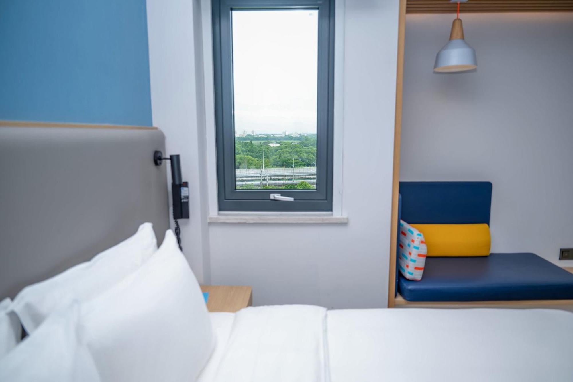 Holiday Inn Express Shanghai Pudong Airport By Ihg المظهر الخارجي الصورة